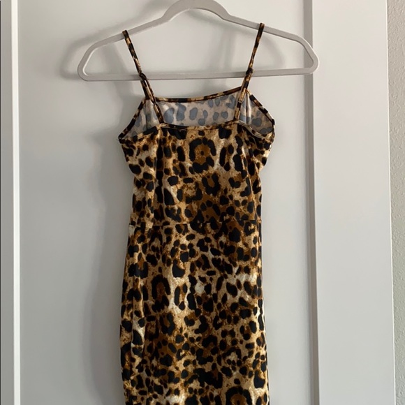 Dress - Picture 3 of 3